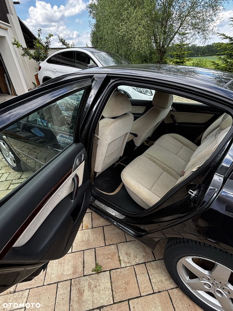 Peugeot 407 - 8