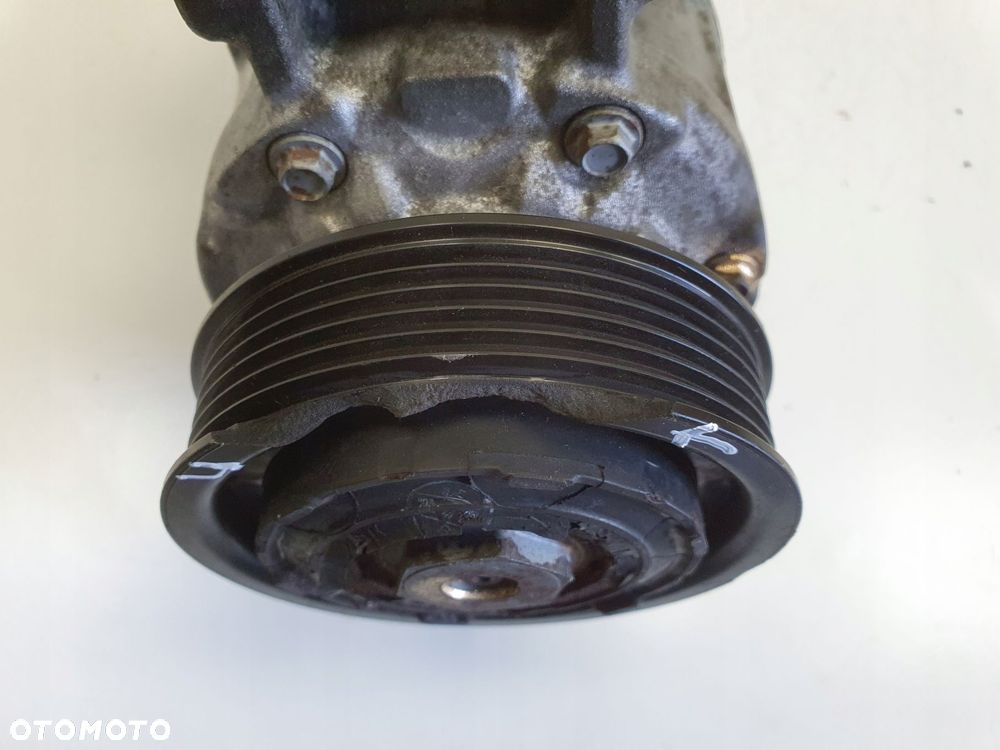 SPRĘŻARKA KLIMATYZACJI Audi A4 B8 2.0 TDI _ pompa 8K0260805E - 5