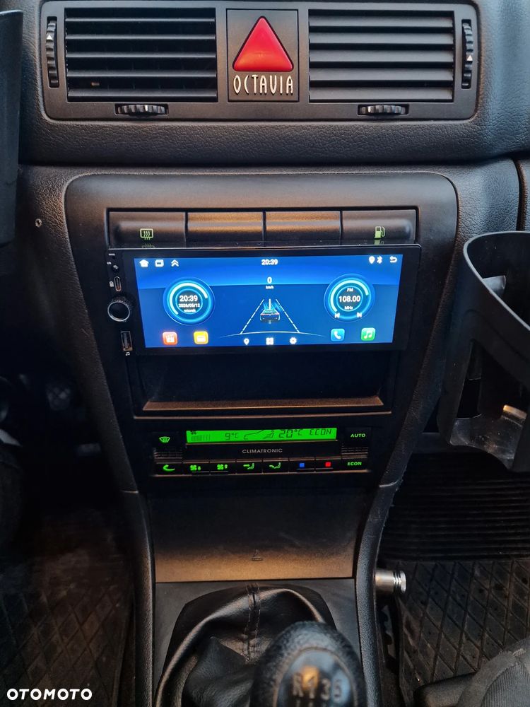 Skoda Octavia 1.6 Tour - 9
