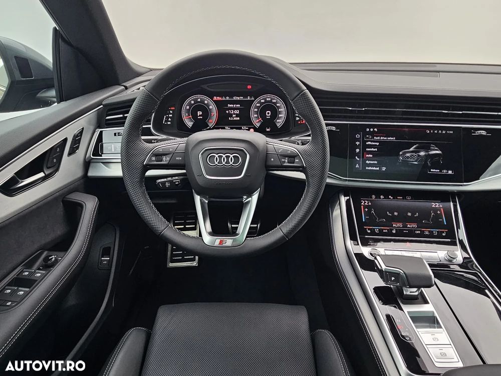 Audi Q8 55 TFSI quattro Tiptronic MHEV - 17