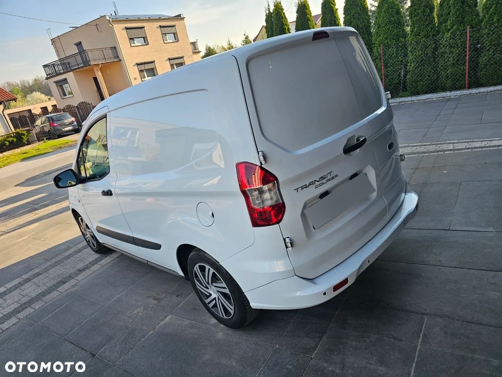 Ford Transit Courier - 3