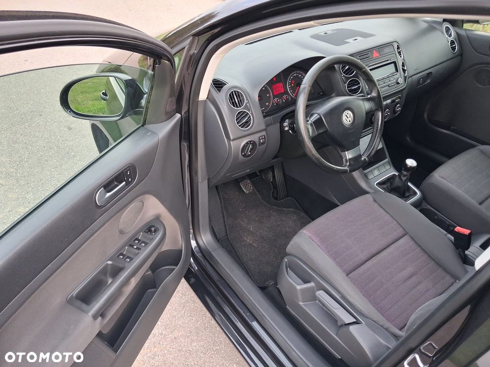 Volkswagen Golf Plus - 9