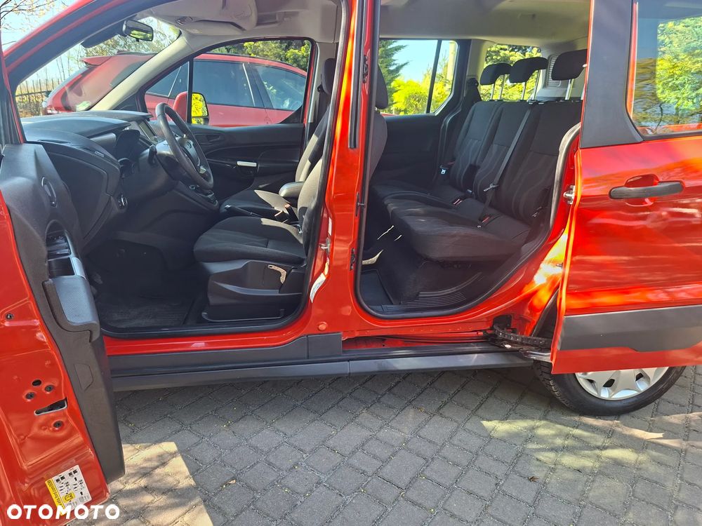 Ford Tourneo Connect 1.5 TDCi Start-Stop Titanium - 4