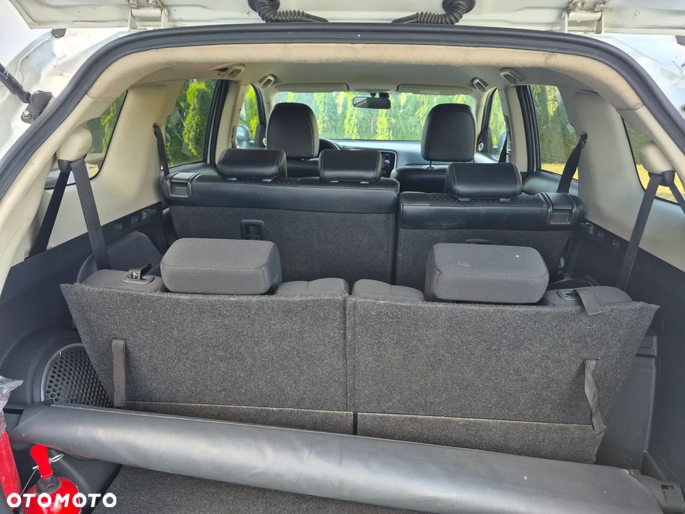 Mitsubishi Outlander 2.2 DI-D 4WD Plus - 7
