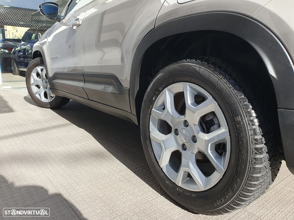 Jeep Avenger 1.2 GSE T3 Altitude - 17
