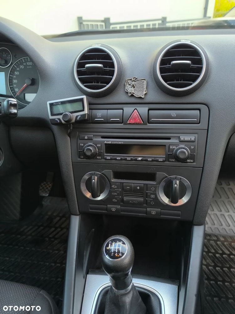 Audi A3 Sportback 2.0 TDI Ambiente - 6
