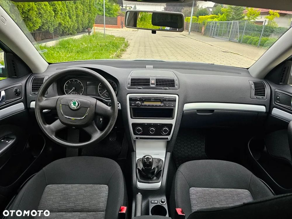 Skoda Octavia 1.6 Selection - 24