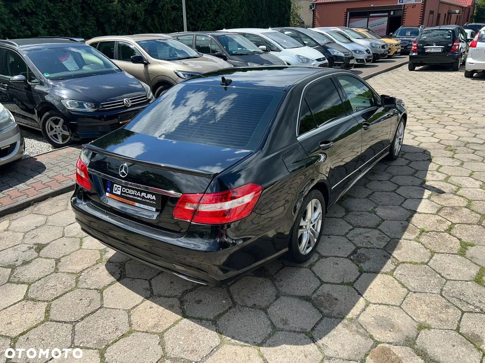 Mercedes-Benz Klasa E 200 CDI DPF BlueEFFICIENCY 7G-TRONIC Elegance - 36