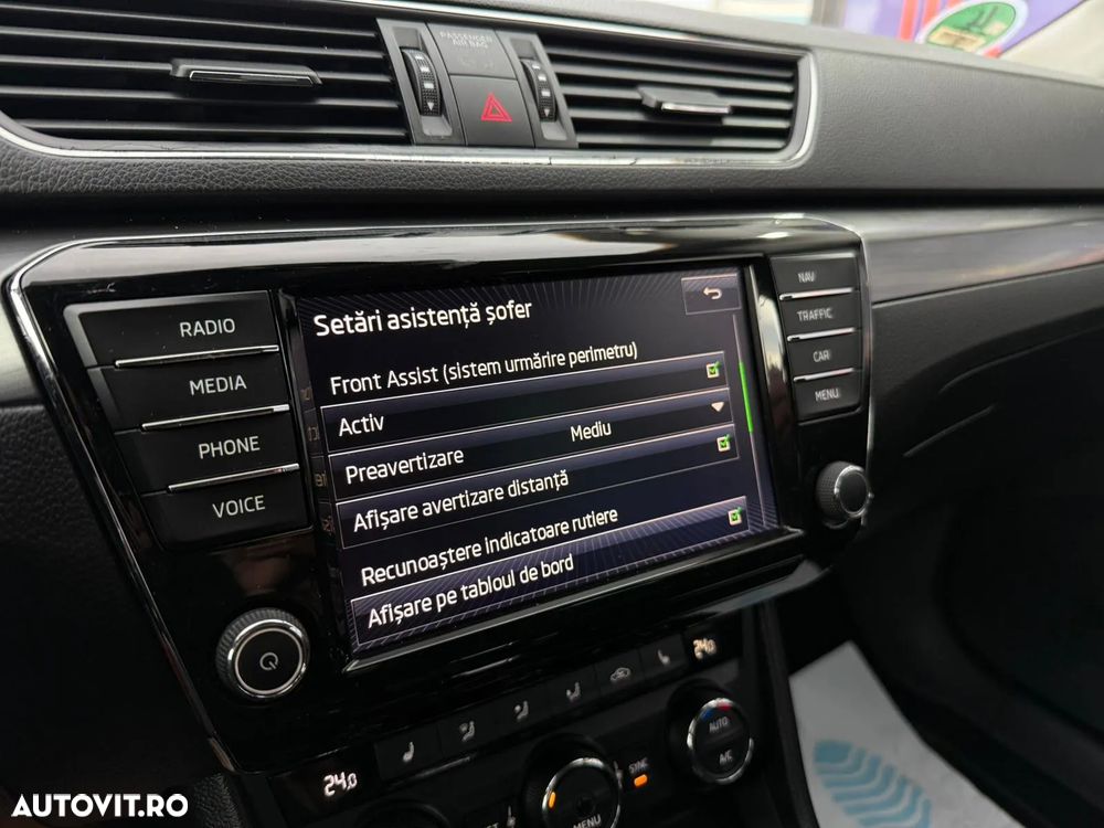 Skoda Superb 2.0 TDI DSG 4X4 Ambition - 21