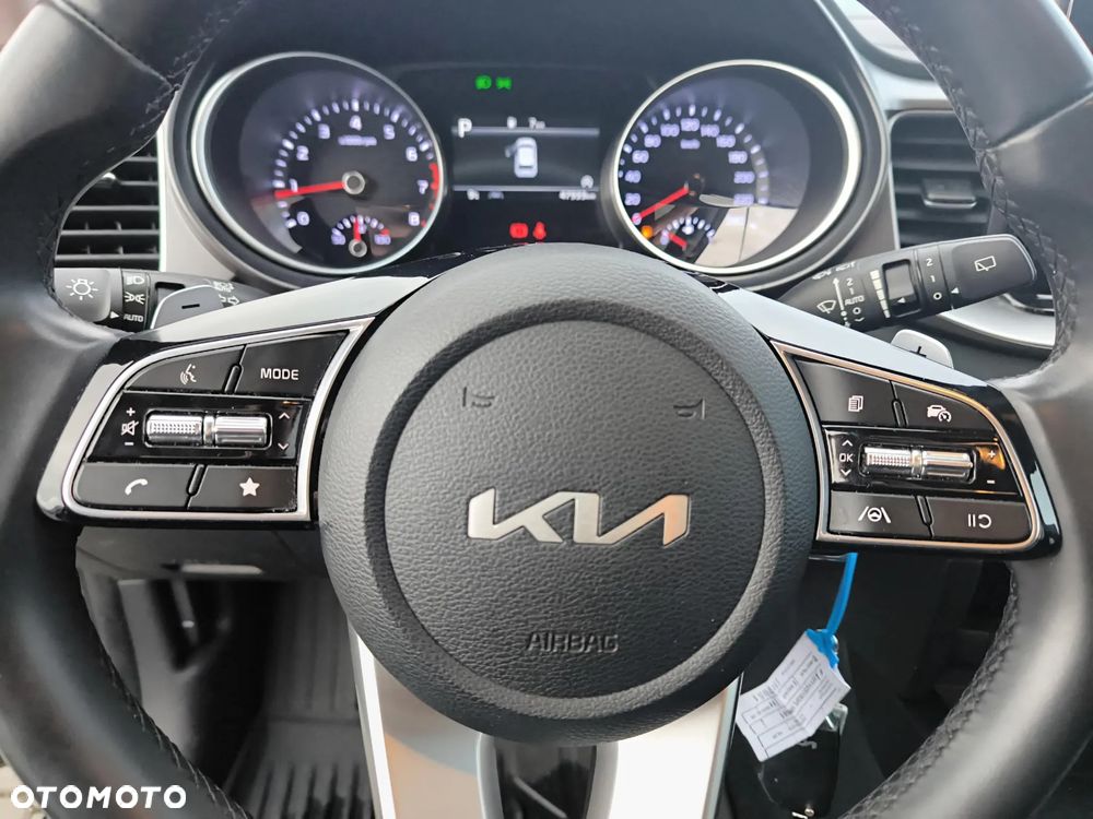 Kia Ceed 1.5 T-GDI M DCT - 23