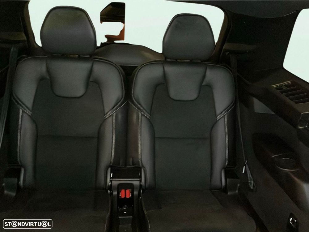Volvo XC 90 - 21