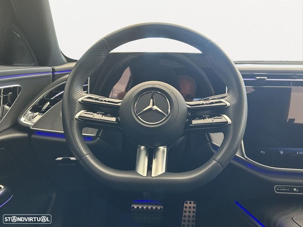 Mercedes-Benz E 300 - 11