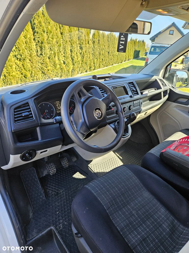 Volkswagen Transporter T6 - 12
