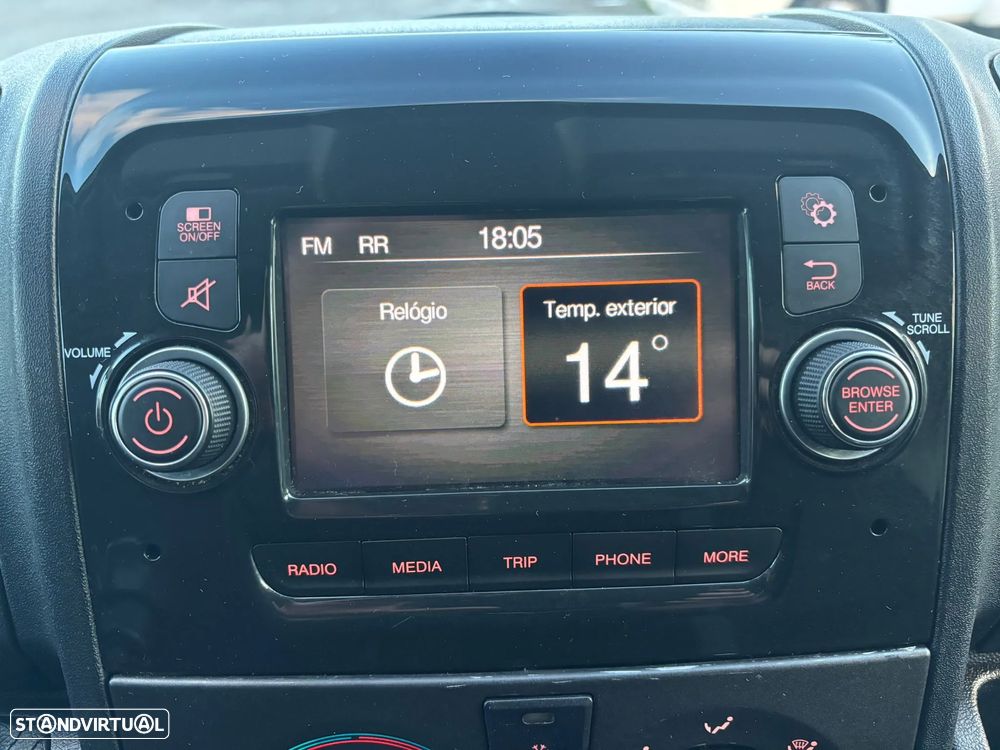 Citroën JUMPER 2.2 BlueHDi 35 L4 H2 140cv - CLUB - AC - IVA DEDUTÍVEL - 29