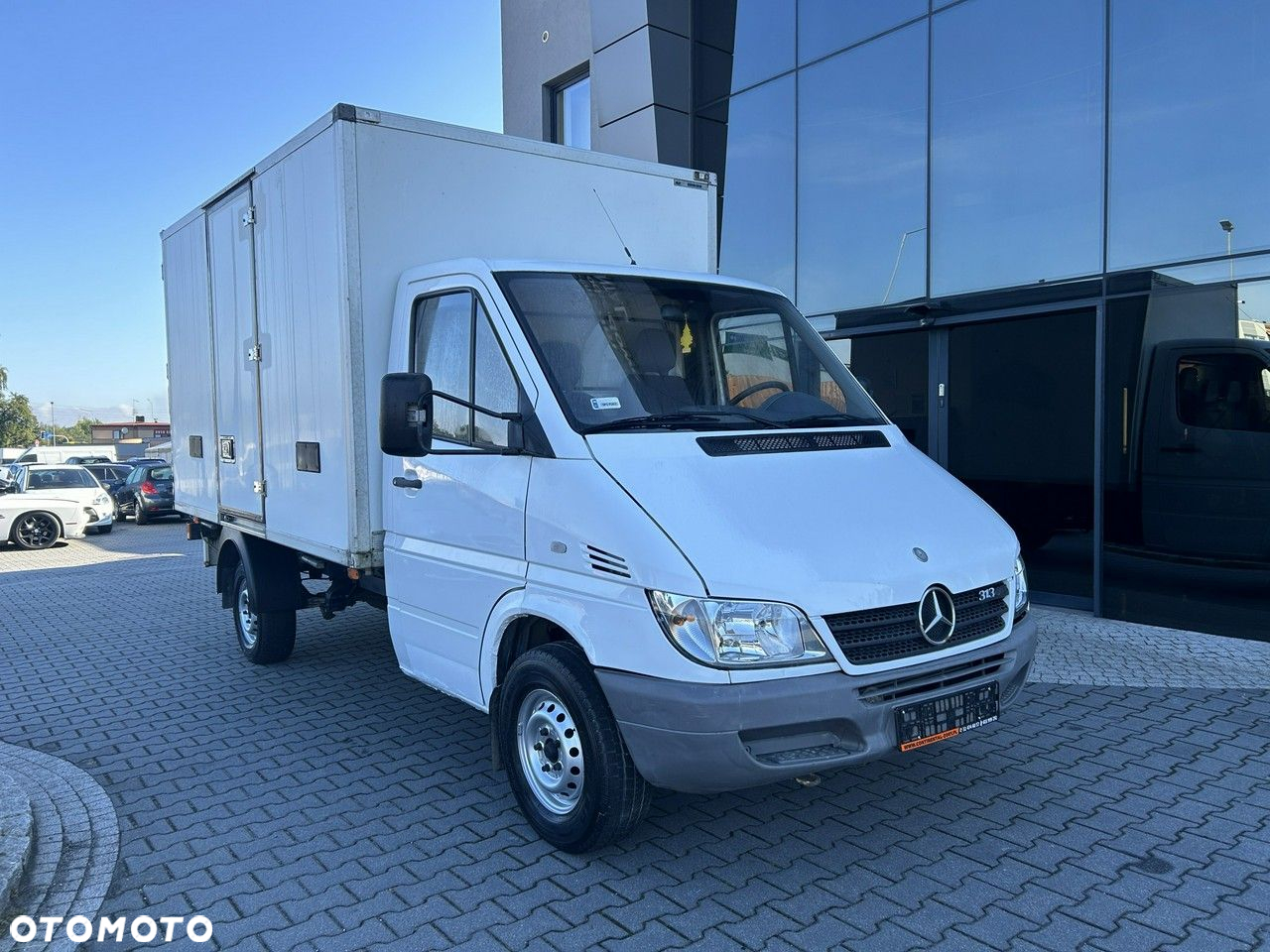 Mercedes-Benz Sprinter - 2