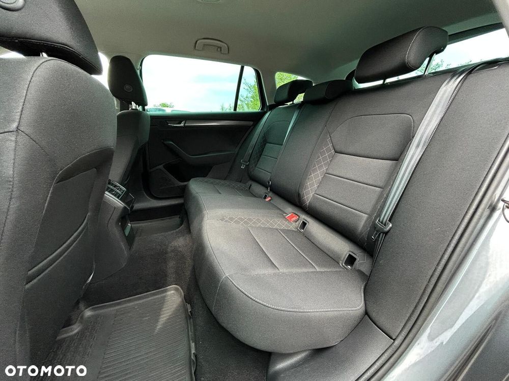 Skoda Superb 1.5 TSI Active DSG - 19