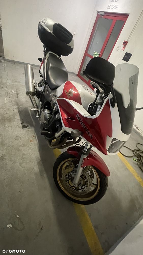 Honda CB - 1