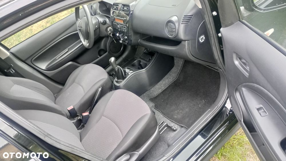 Mitsubishi Space Runner - 6