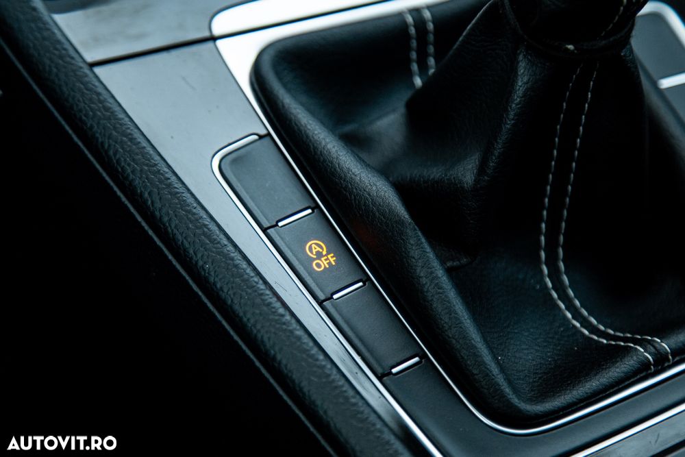 Volkswagen Golf - 20