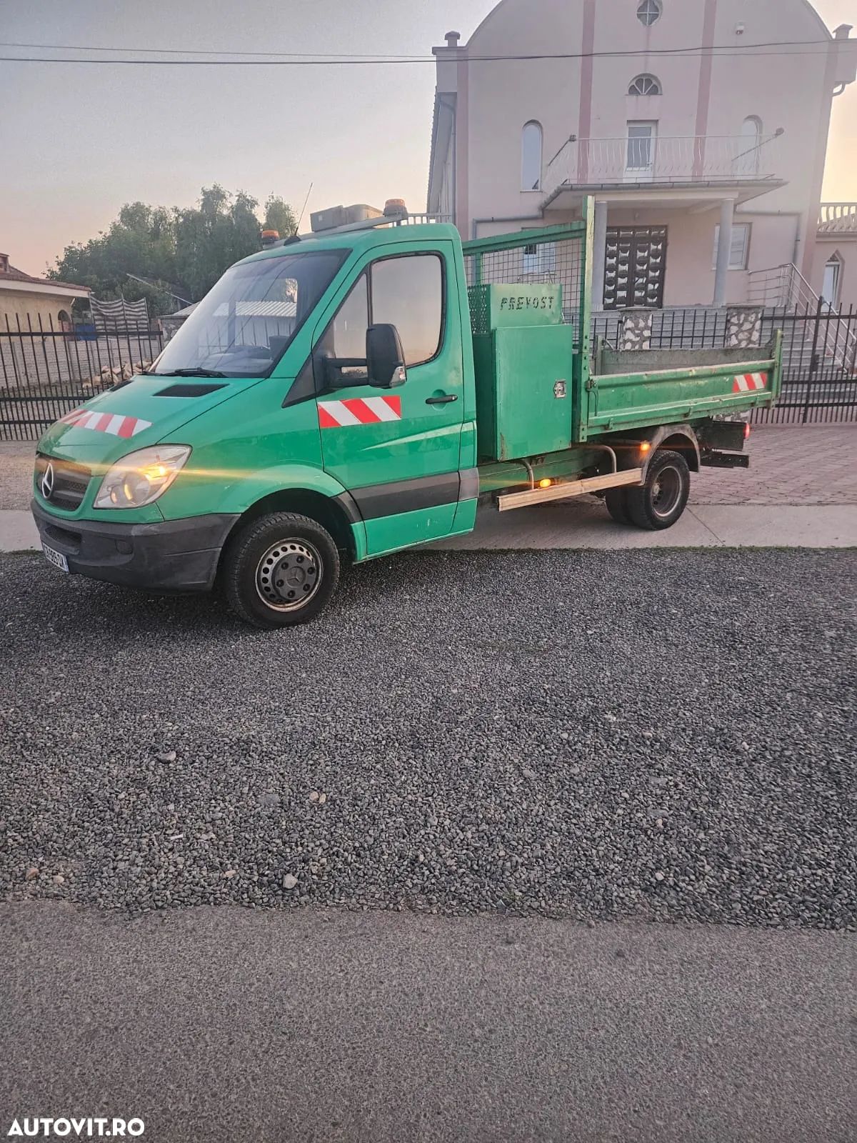 Mercedes-Benz Sprinter - 1