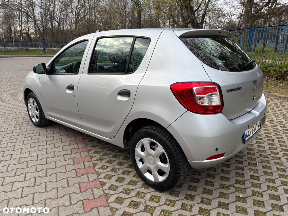 Dacia Sandero 1.2 16V 75 Ambiance - 2