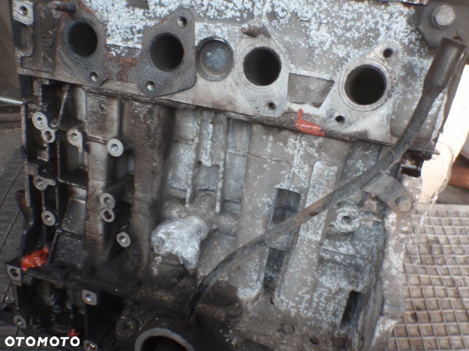 silnik blok wał tłoki  peugeot 206 xara berlingo c2 c3 fiorino Qubo nemo bipper 1.4 8v głowica klawiatura wałek - 9