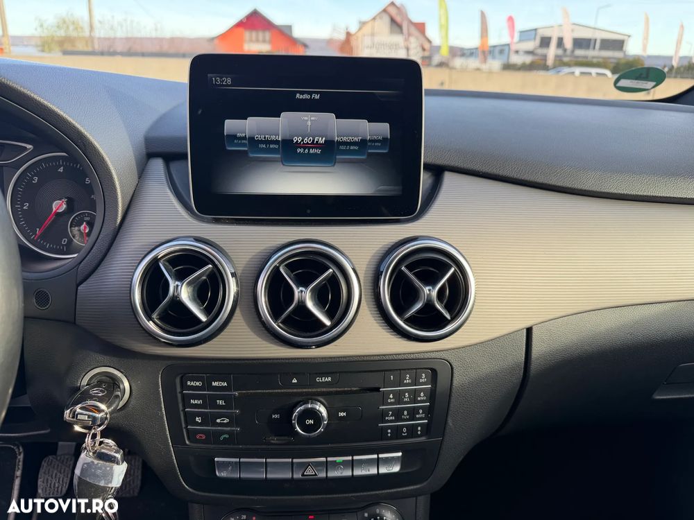 Mercedes-Benz B 180 d BlueEfficiency Edition Style - 22