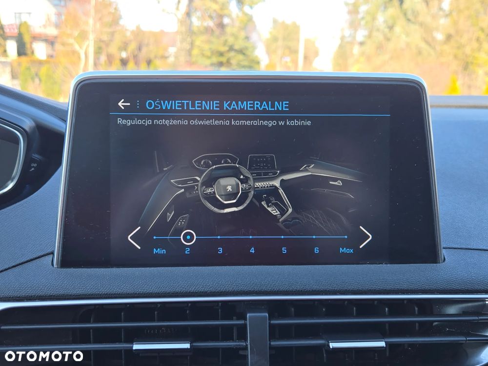 Peugeot 5008 BlueHDi 130 EAT8 Allure Pack - 32