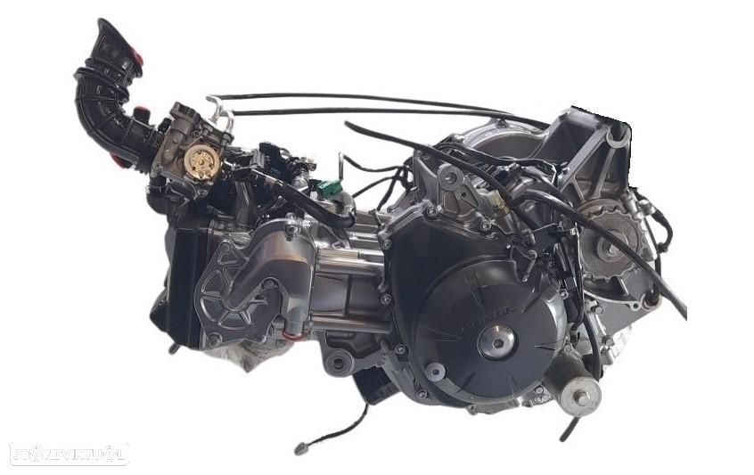 MOTOR COMPLETO HONDA NC 750 REF. RC88E - 1