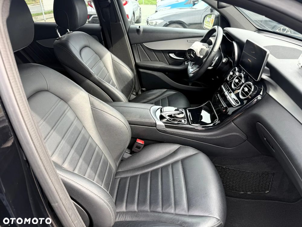 Mercedes-Benz GLC 250 d 4Matic 9G-TRONIC AMG Line - 12