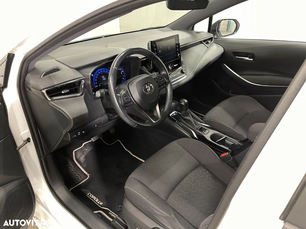 Toyota Corolla 1.8 HSD Business - 6