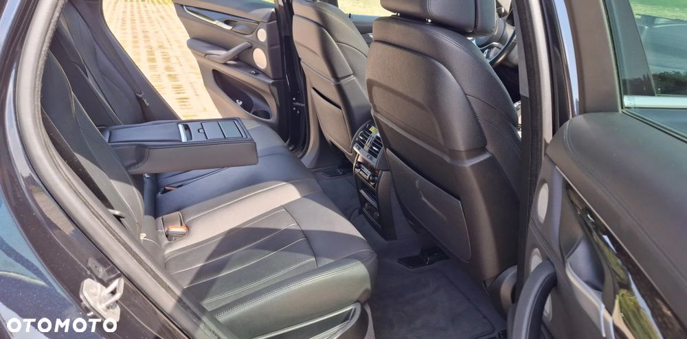 BMW X6 M50d - 11