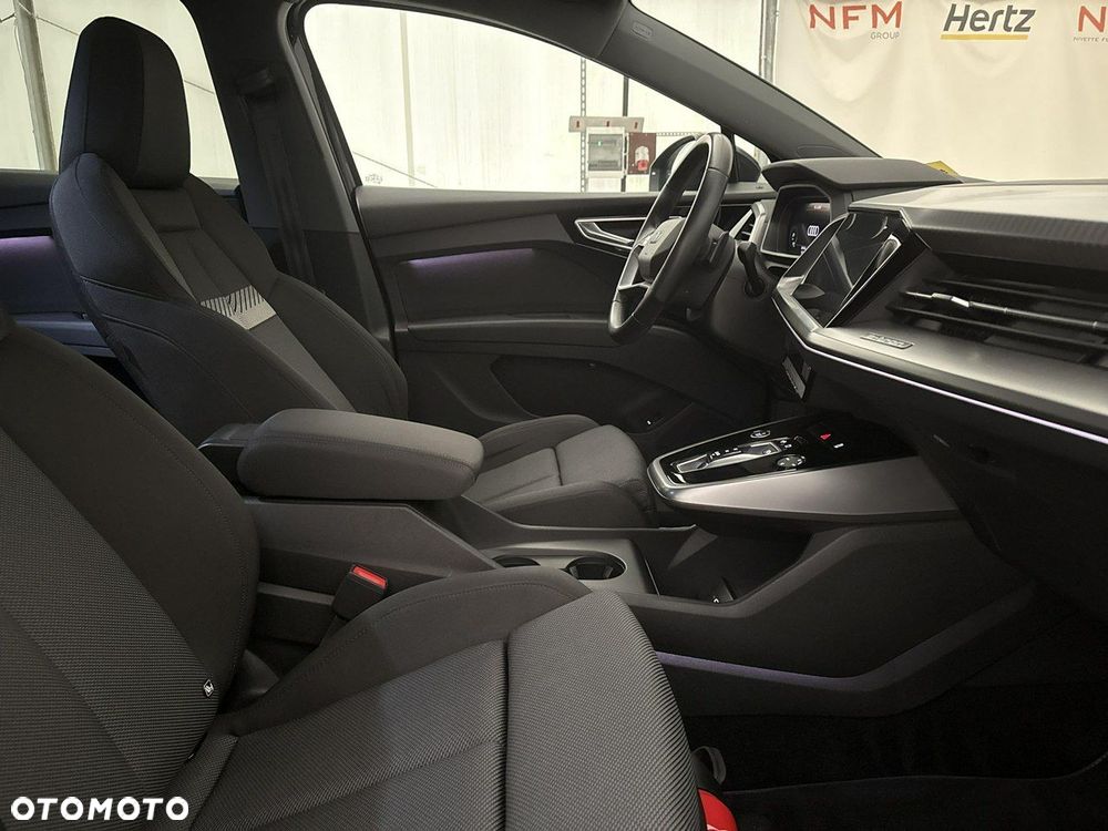 Audi Q4 e-tron - 22