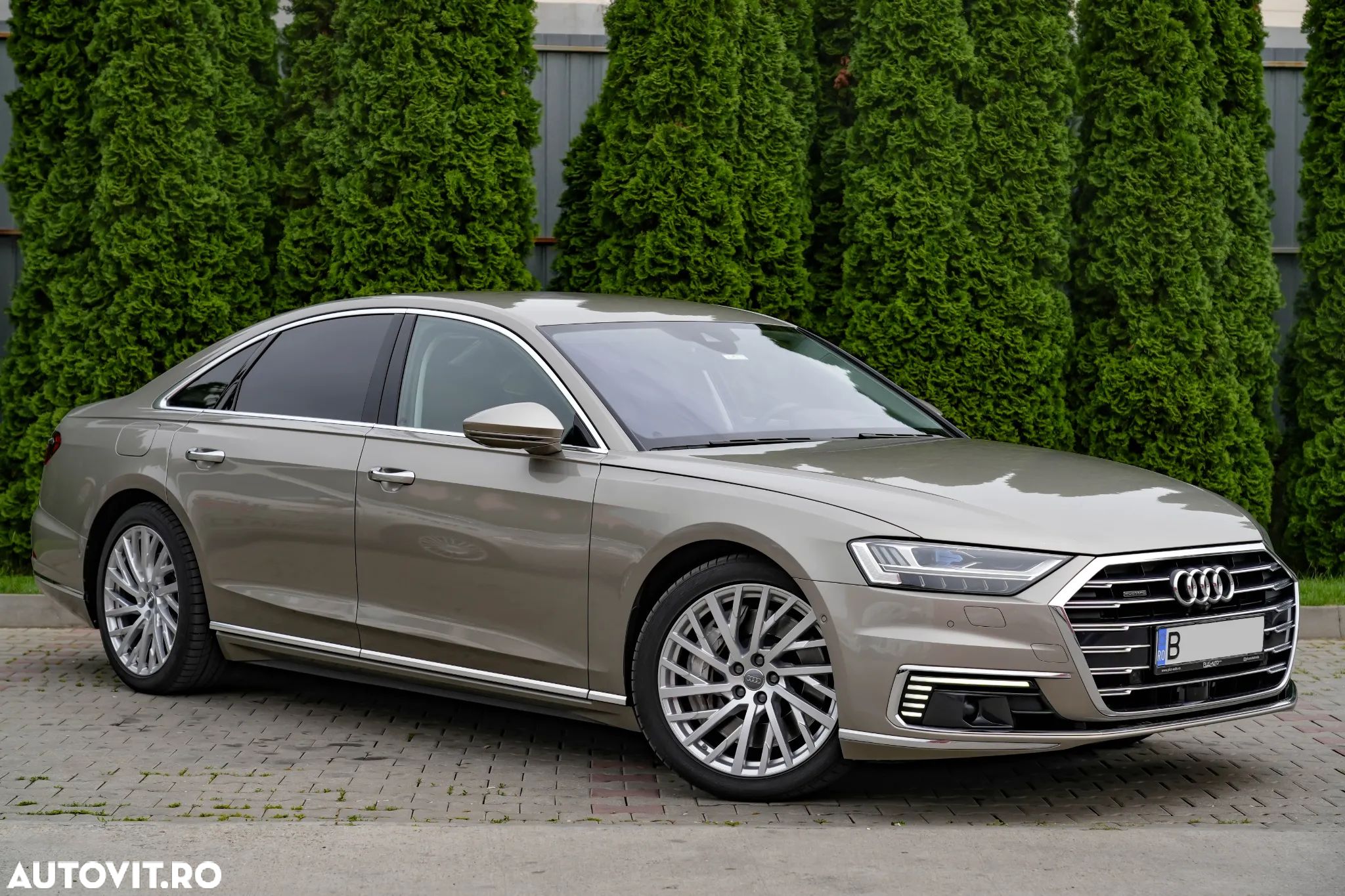 Audi A8 60 TFSI e quattro tiptronic - 1