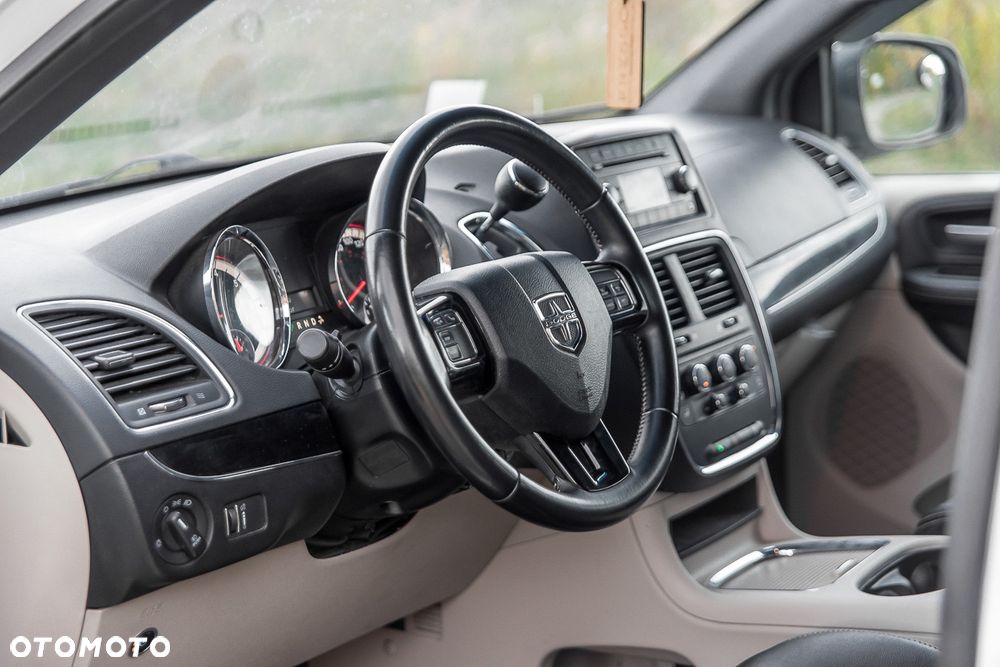 Dodge Grand Caravan 3.6 Express - 20