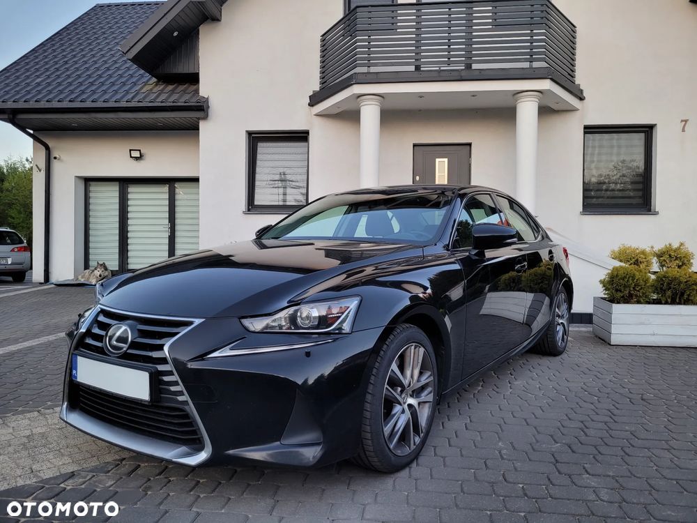Lexus IS 200t / 300 Black - 11