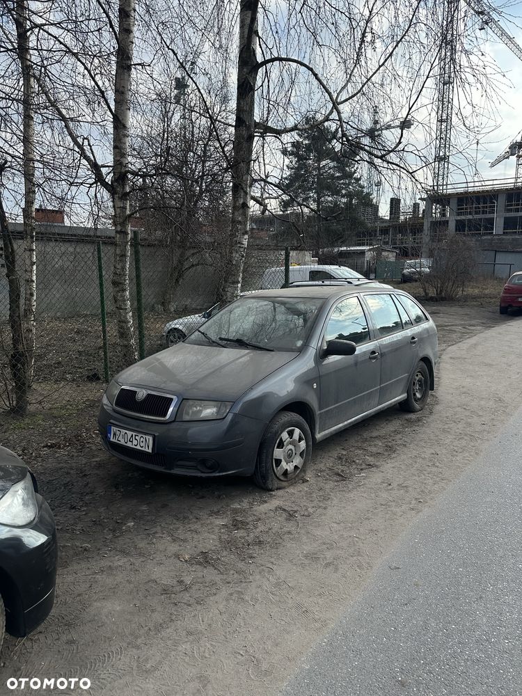 Skoda Fabia - 4