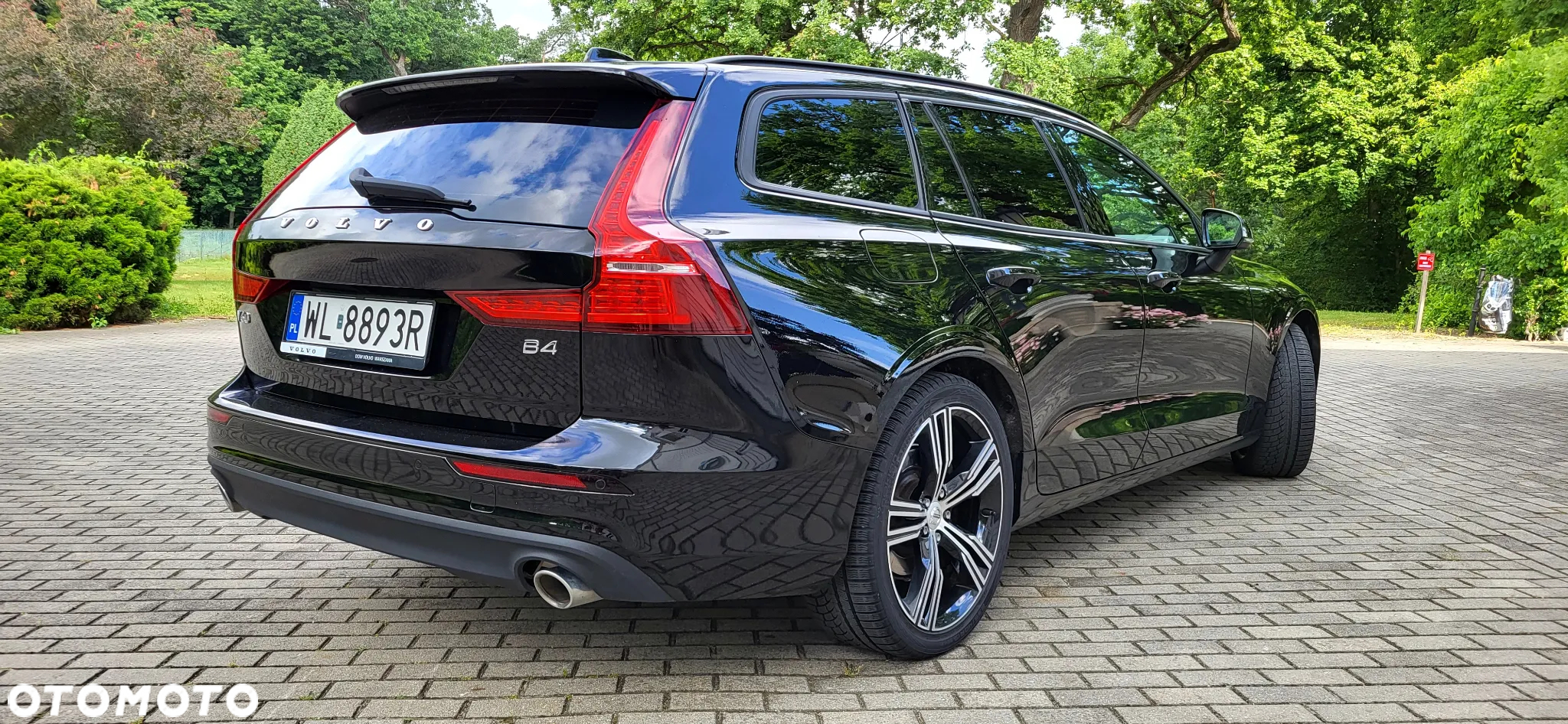 Volvo V60 D4 Momentum - 6