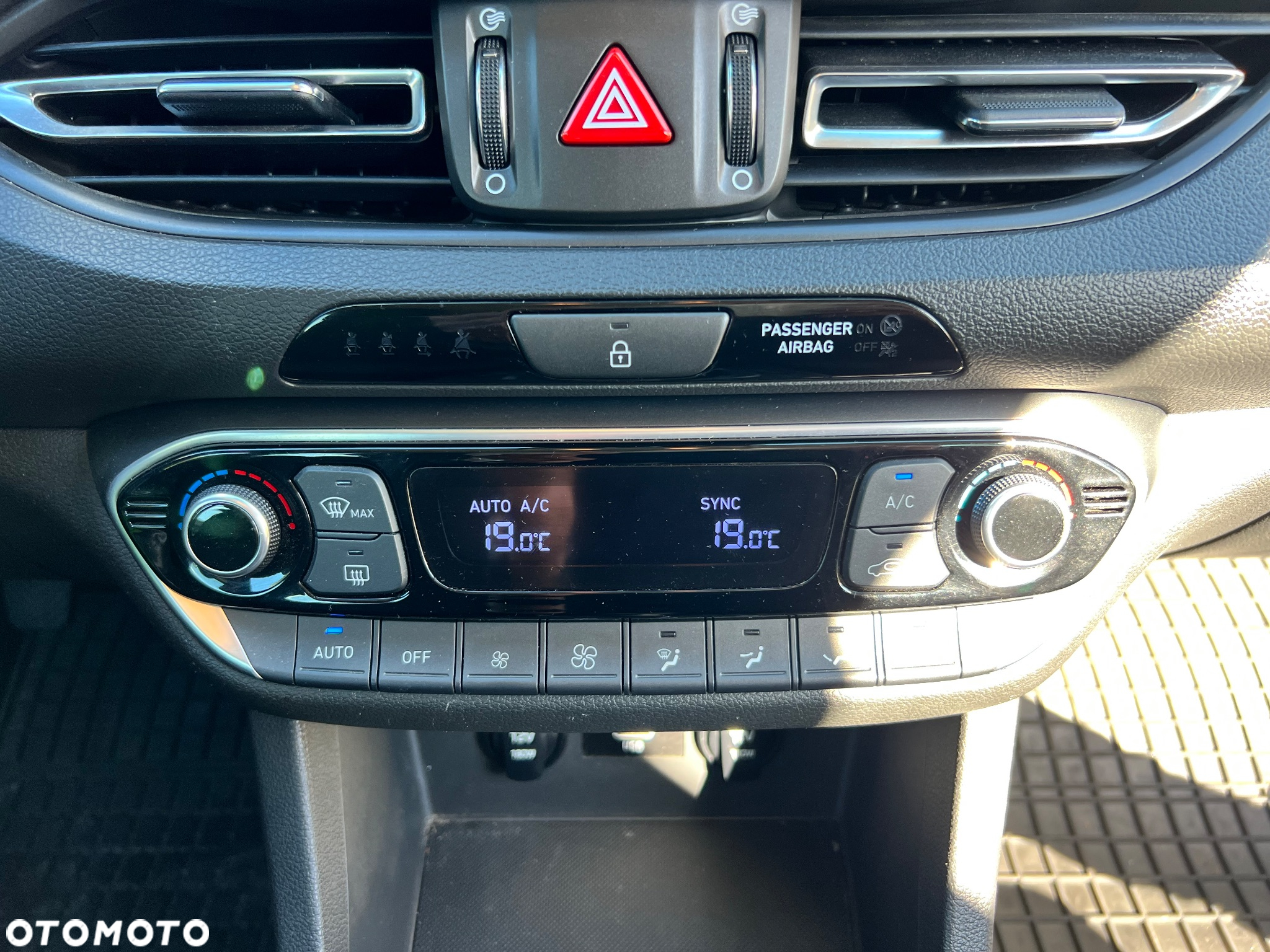 Hyundai i30 1.5 DPI Smart - 29