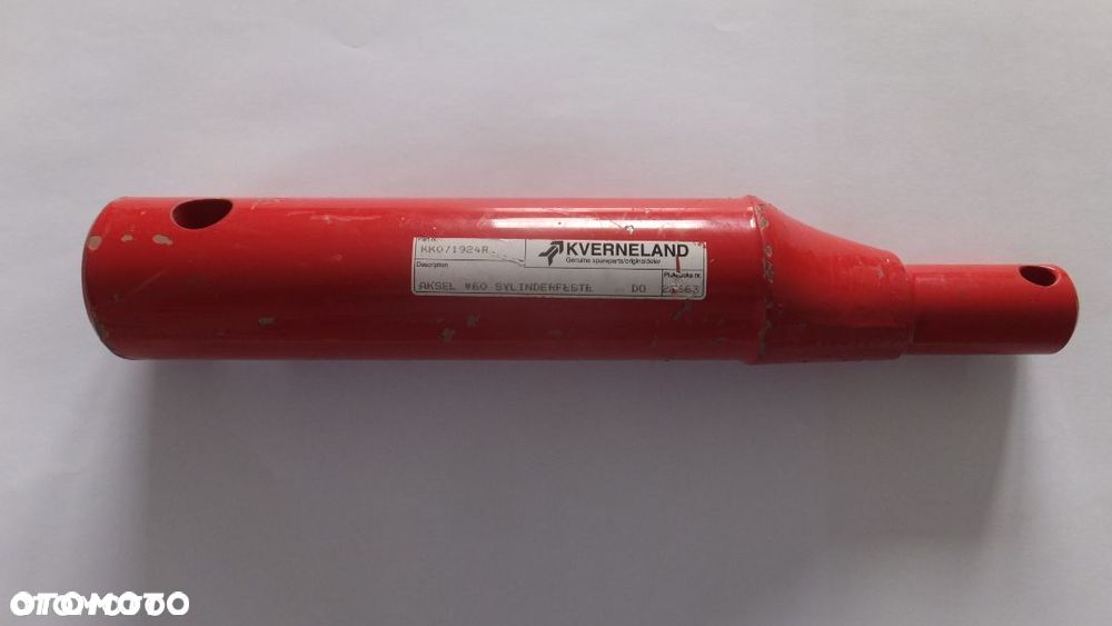 Wałek oś siłownika obrotu pługa Kverneland z głowicą 160 i 110 modele EG, ED, LS, LB, LD, VD - 1