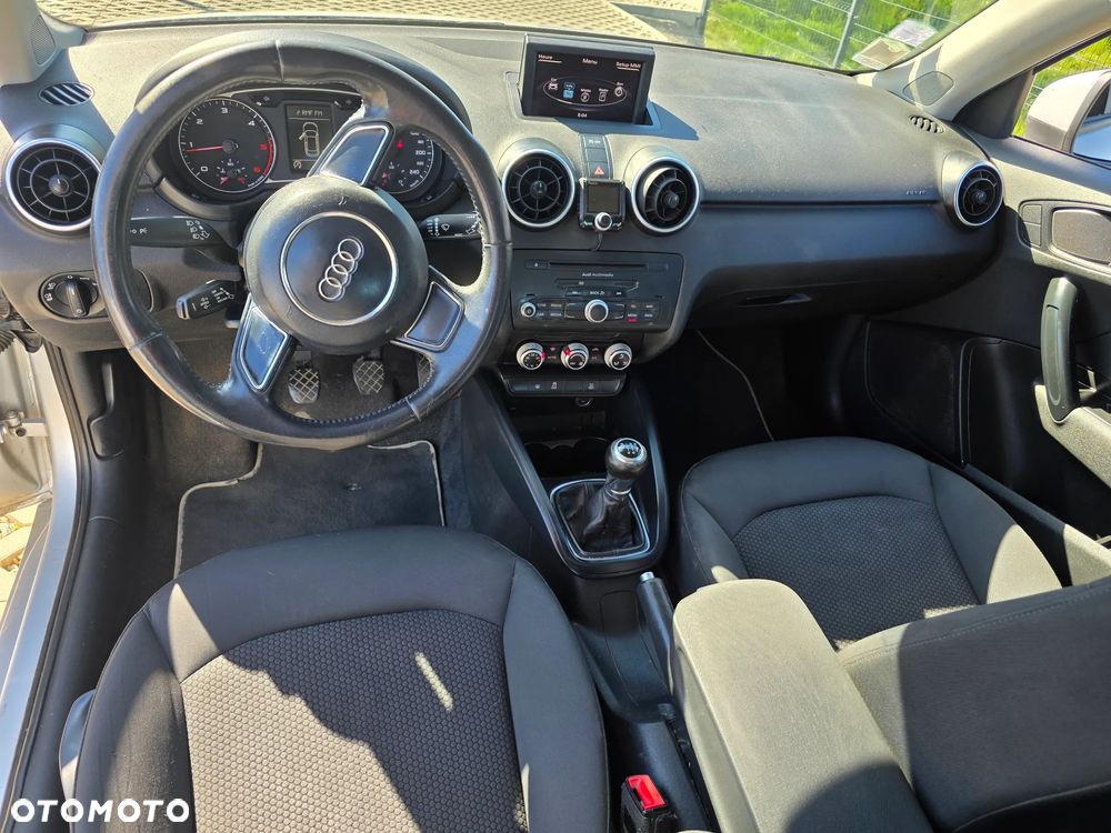 Audi A1 Sportback 1.6 TDI Ambition - 14