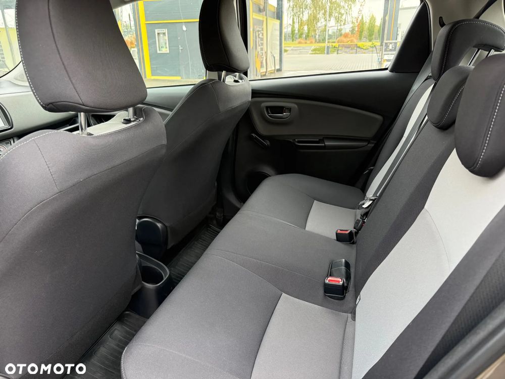 Toyota Yaris - 16