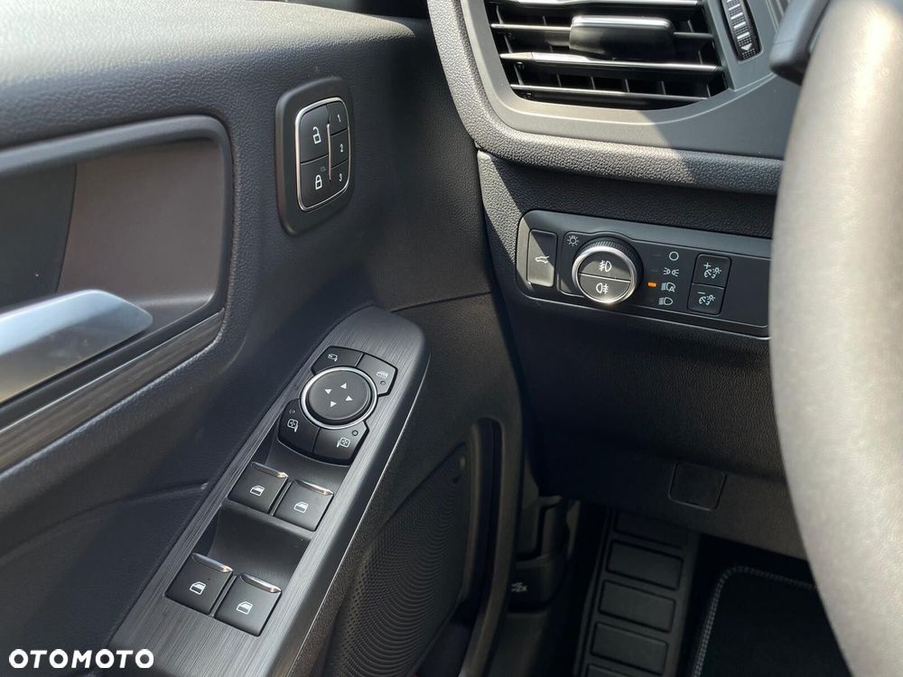 Ford Kuga - 20