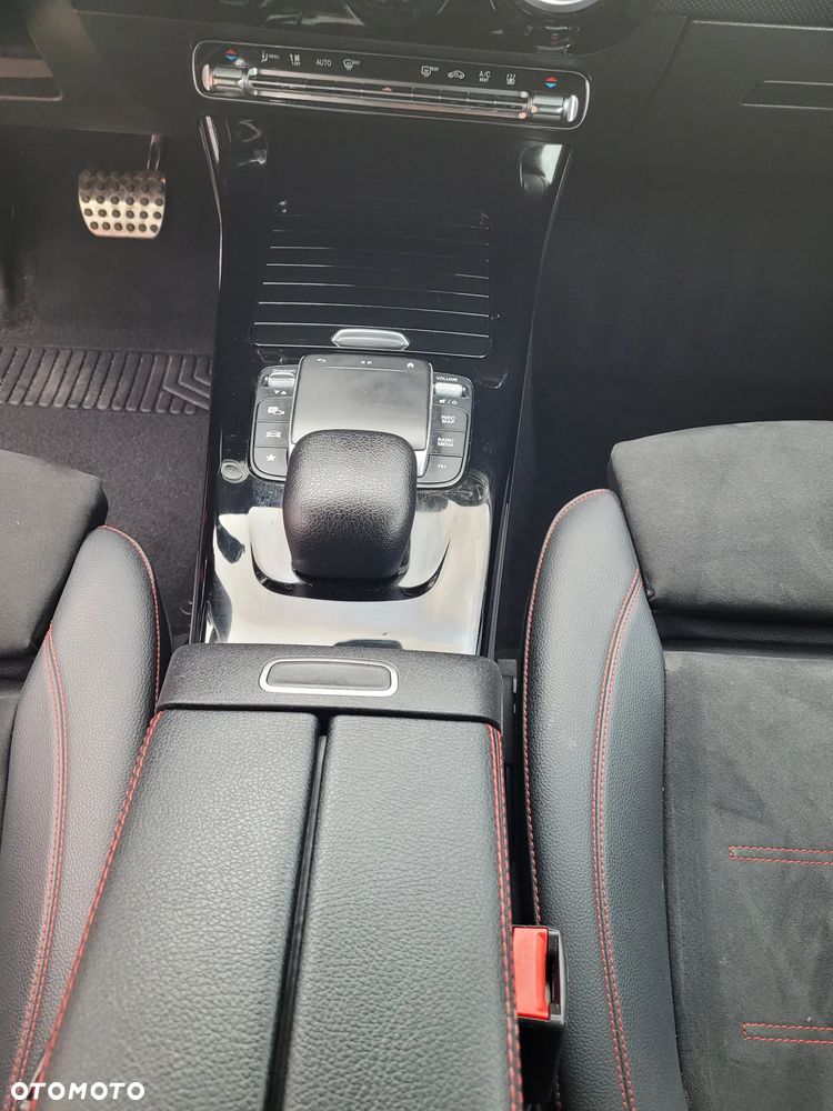 Mercedes-Benz CLA - 18