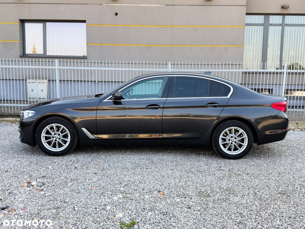BMW Seria 5 518d Business Edition - 16