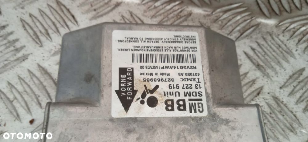 Moduł Sterownik Poduszek Powietrznych AirBag 133227919 Opel Astra H III - 2