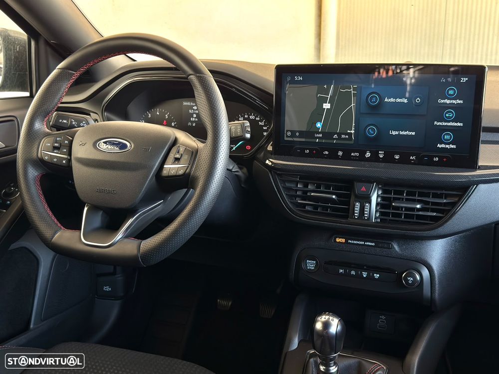 Ford Focus 1.0 EcoBoost MHEV ST-Line X - 12