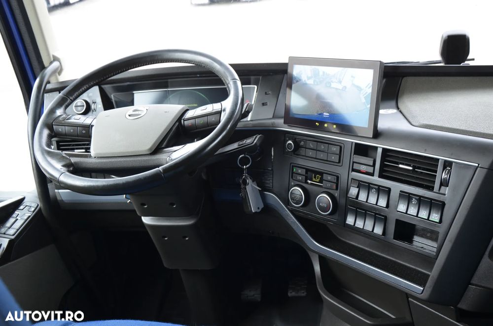 Volvo FH 5 XL NEW / 6X2/4 PUSHER / 2022r. / I-SAVE / KLIMA P. / FULL LED / FULL AIR / ACC / NAVI / KAMERA / DE / 5937 - 27