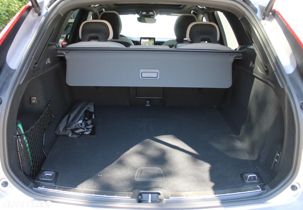Volvo XC 60 - 31