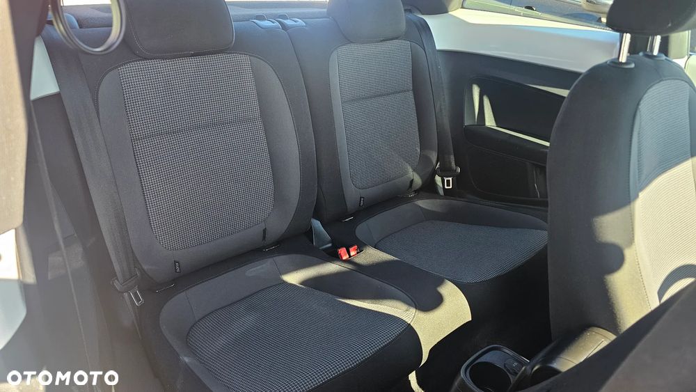 Volkswagen Beetle 1.6 TDI DPF - 14